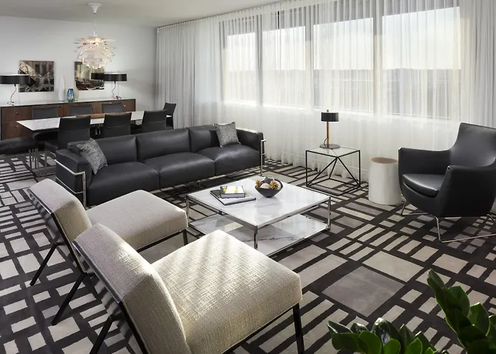 Hotel Le Meridien Chicago - Oakbrook Center 4*
