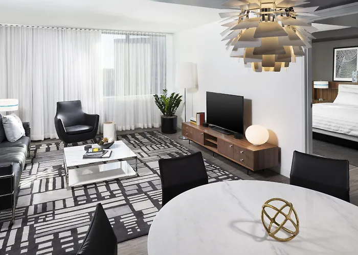 Hotel Le Meridien Chicago - Oakbrook Center 4*