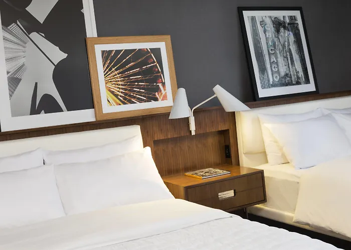 Le Meridien Chicago - Oakbrook Center 4*