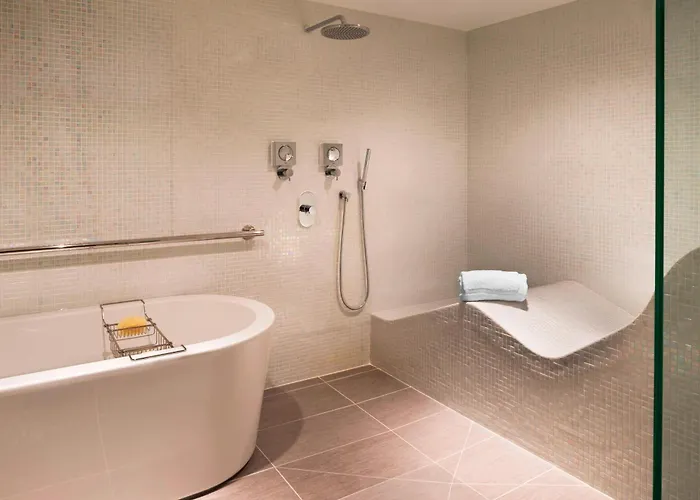 Hotel Le Meridien Chicago - Oakbrook Center