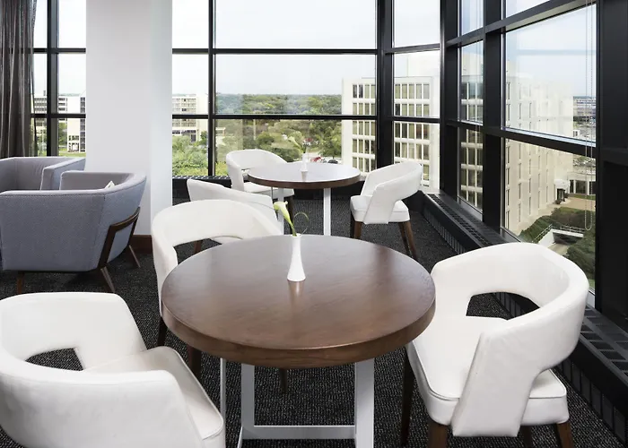 Hotel Le Meridien Chicago - Oakbrook Center
