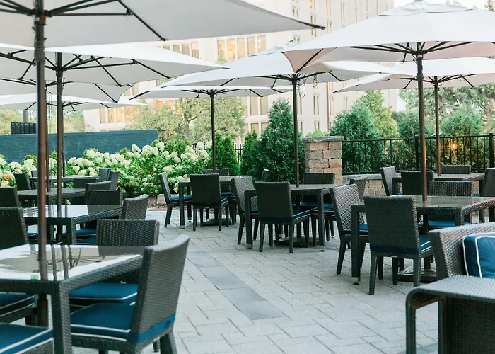 Le Meridien Chicago - Oakbrook Center 4*