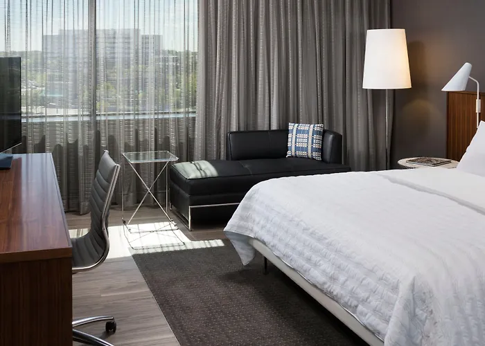 Le Meridien Chicago - Oakbrook Center
