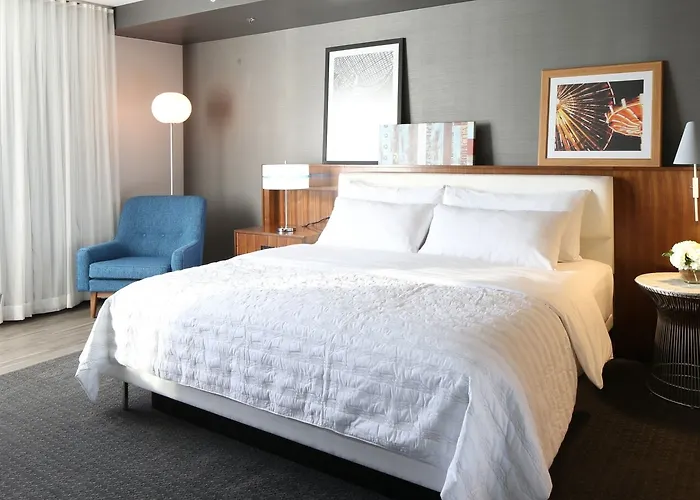 Le Meridien Chicago - Oakbrook Center Hotel