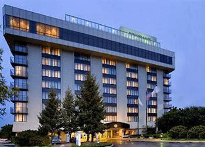 Le Meridien Chicago - Oakbrook Center Hotel